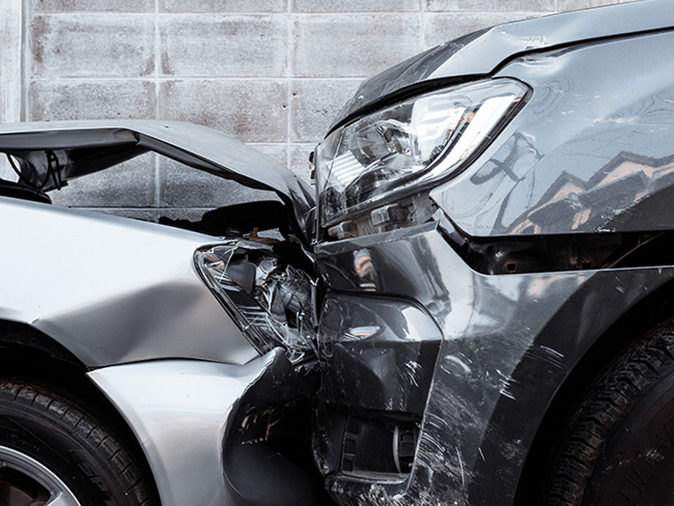 car crash - head-on collision